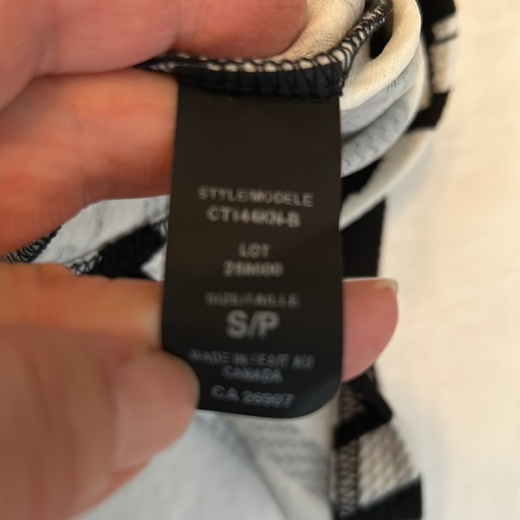 STUDIO black/white skirt size small - Picture 5 of 6